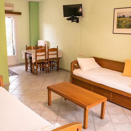 Chrisanthi Apartments Sívota Buitenkant foto